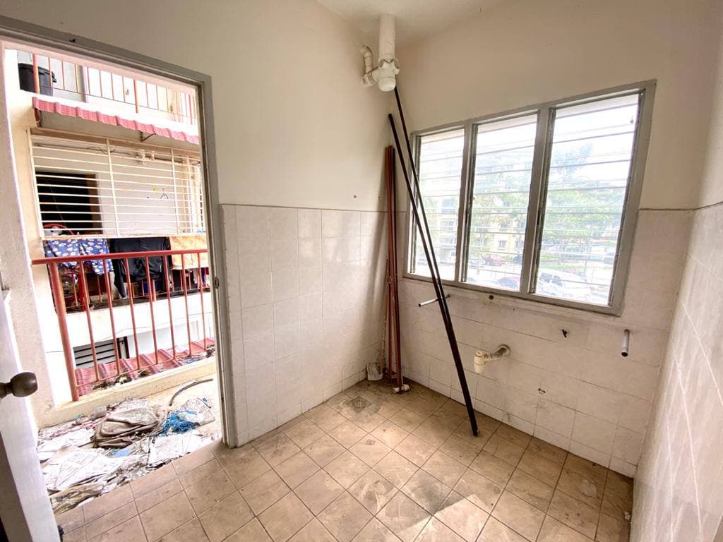 Oakwood Court Apartment - photo 6