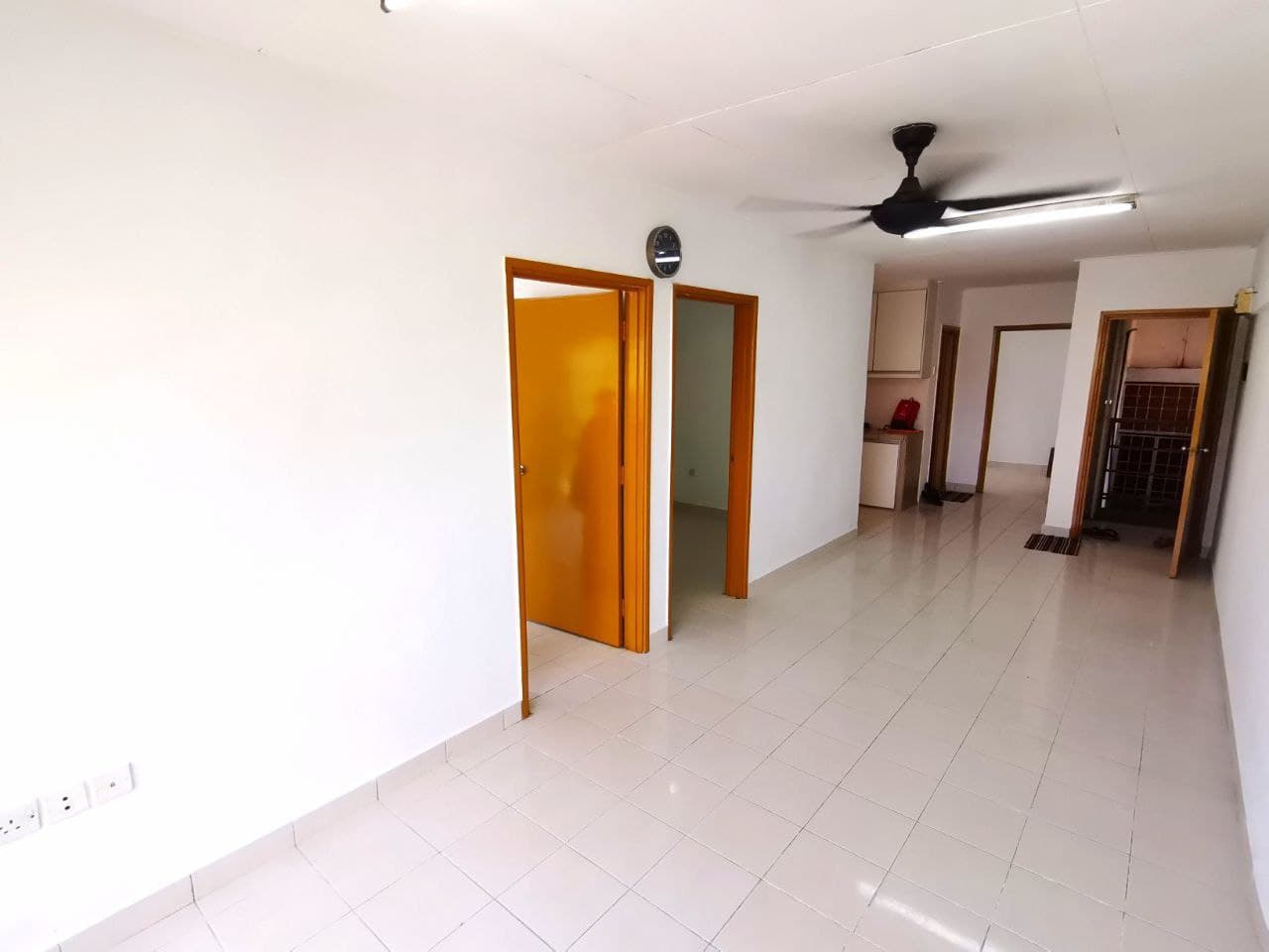 Suria Apartment - photo 2