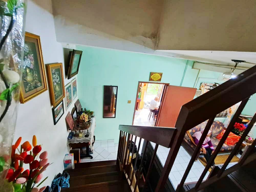 Double Storey Jalan Kemboja Taman Bukit Sentosa - photo 7
