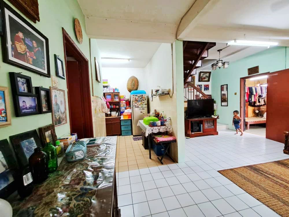 Double Storey Jalan Kemboja Taman Bukit Sentosa - photo 12