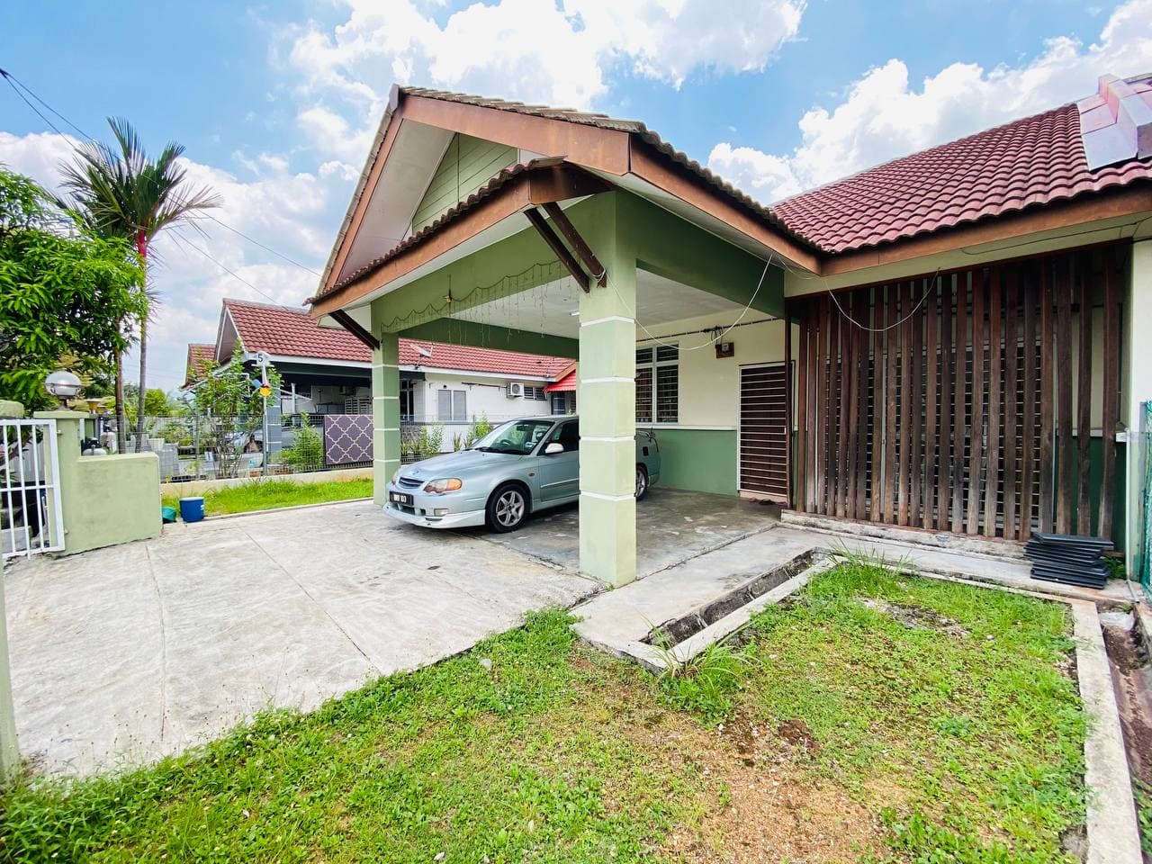 Single Storey Semi D House Taman Desa Sinar Salak - photo 3