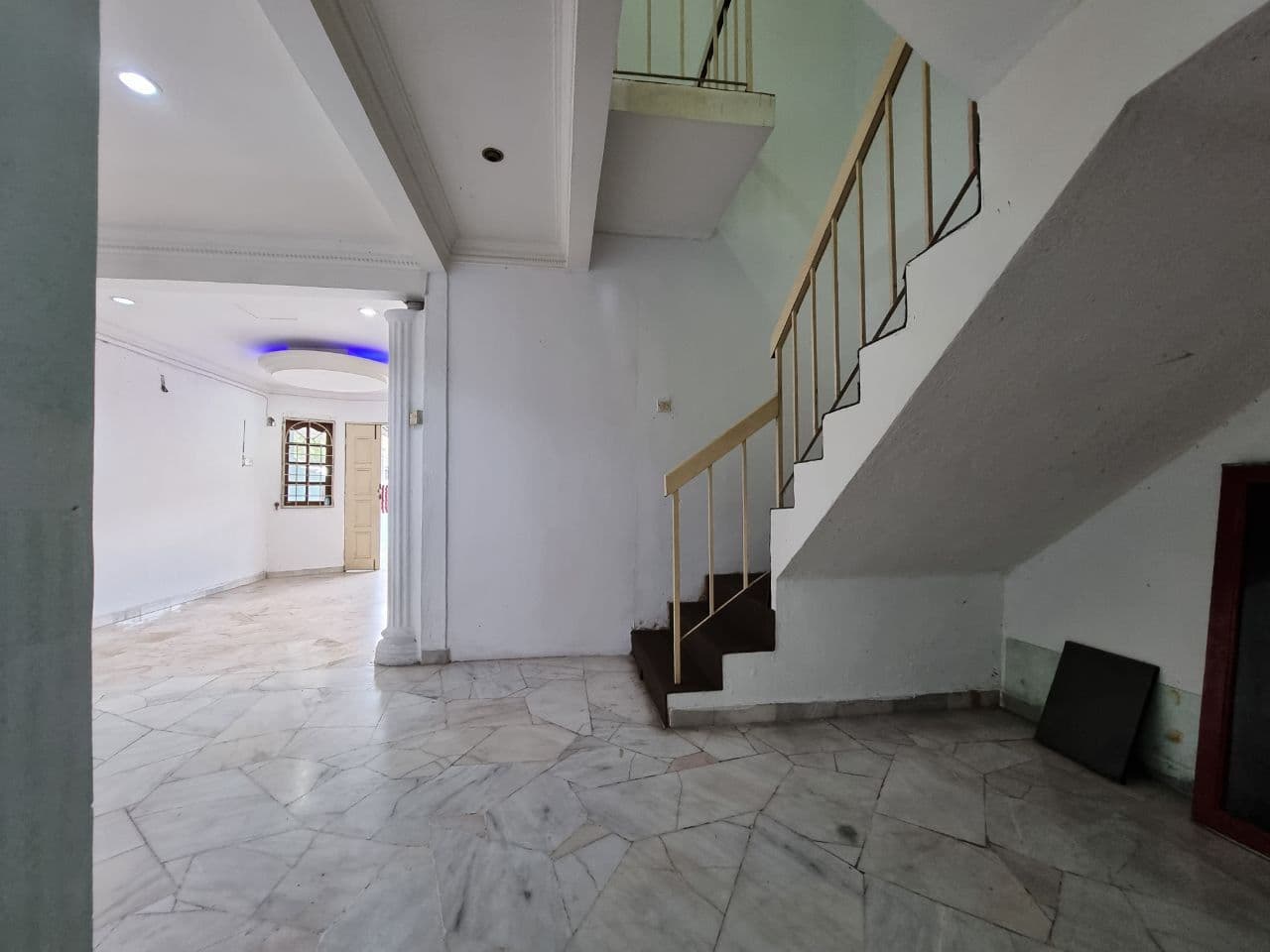 Double Storey Terrace House Taman Seri Sementa - photo 10
