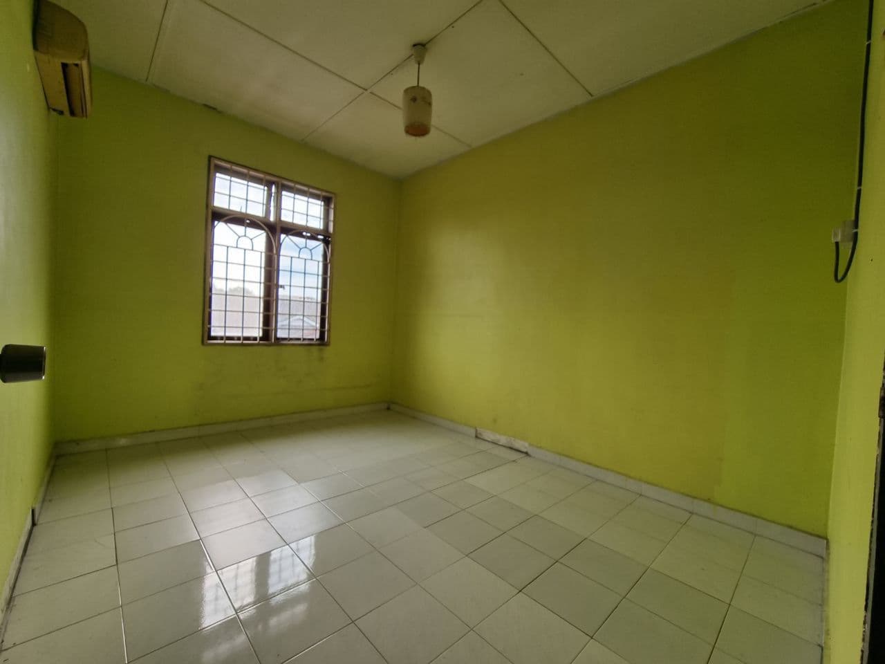 Double Storey Terrace House Taman Seri Sementa - photo 11