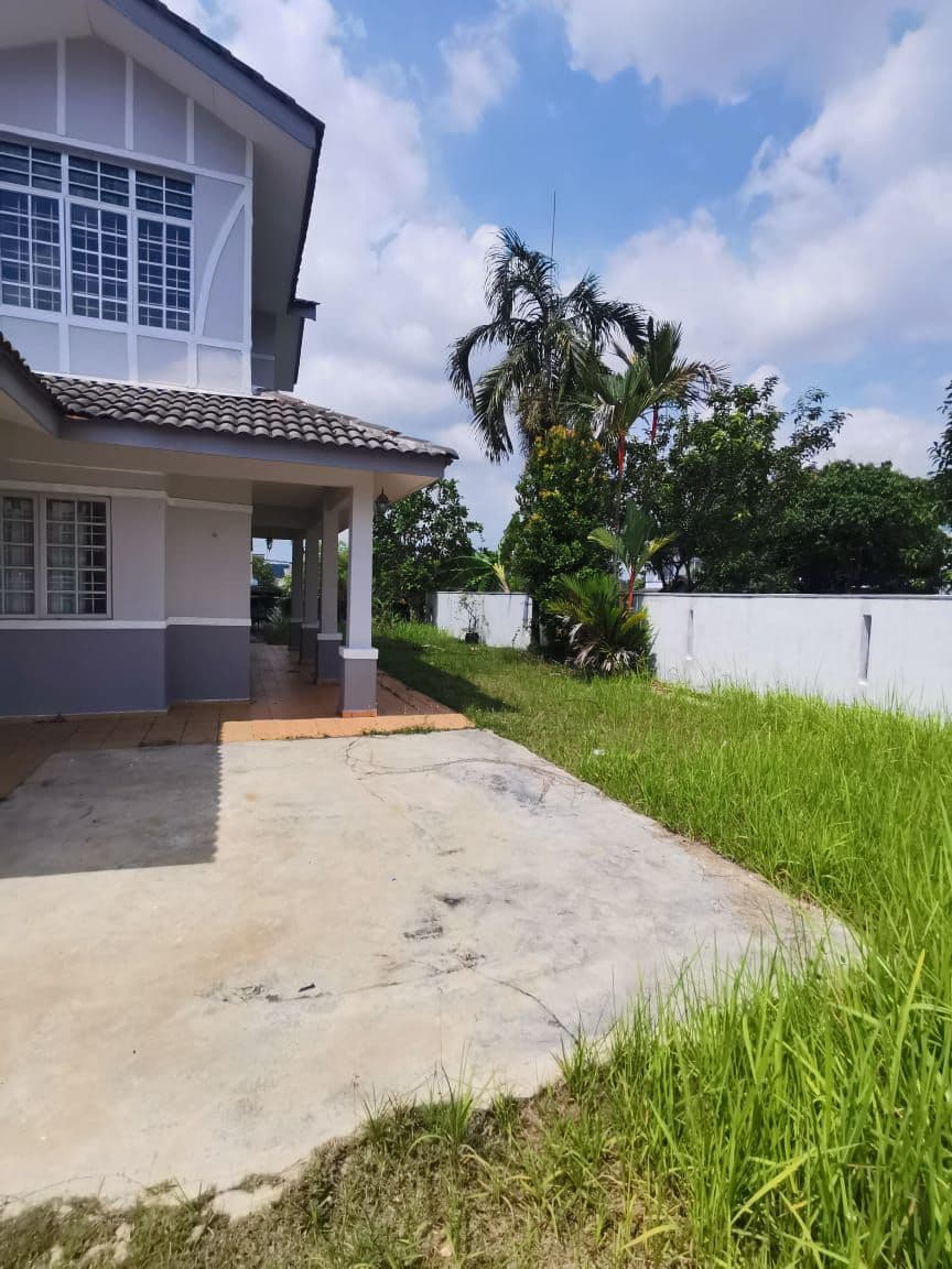 Double Storey Terrace Corner Lot Naluri Sukma - photo 2