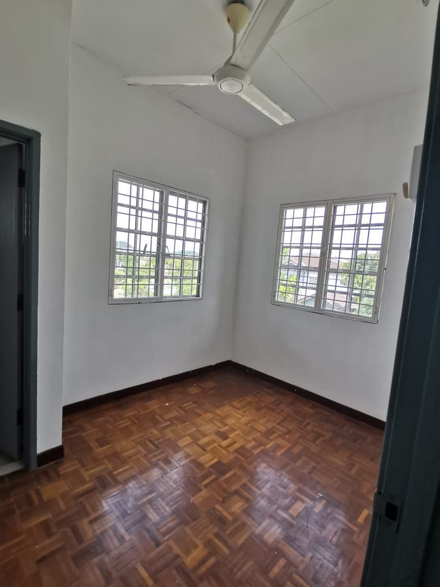 Double Storey Terrace Corner Lot Naluri Sukma - photo 6