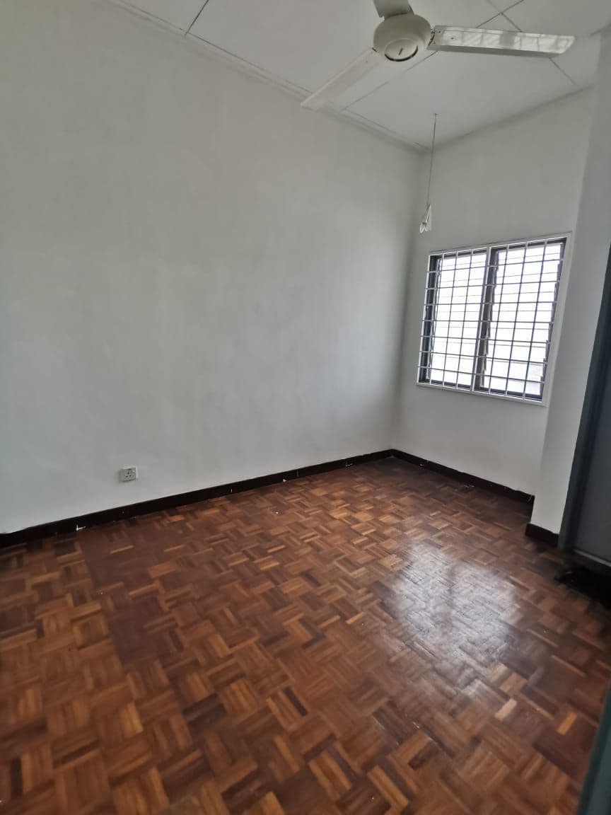 Double Storey Terrace Corner Lot Naluri Sukma - photo 8