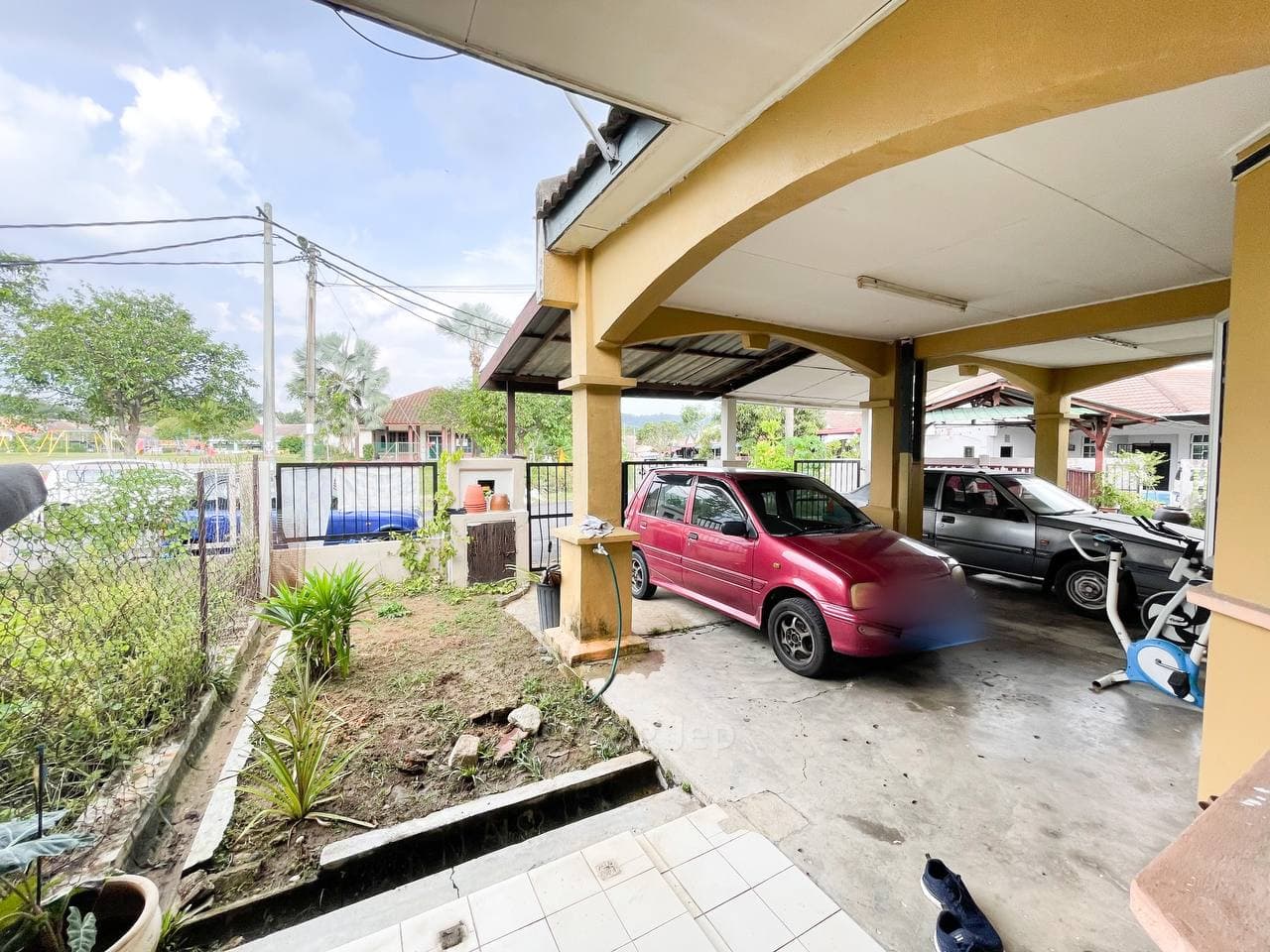 Single Storey Terrace Lorong Mahkota Impian - photo 2