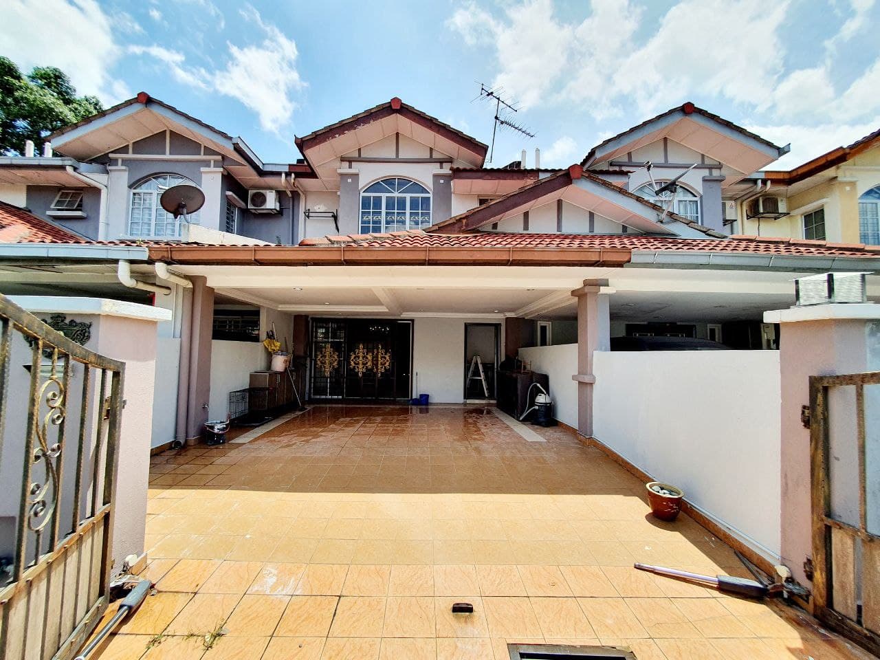 2 Storey Terrace House, Berjaya Park