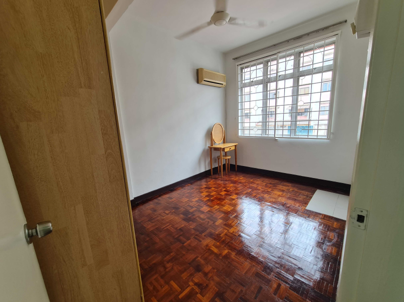 Subang Perdana Goodyear Court 8 Apt 786sf 3room 2b - photo 11