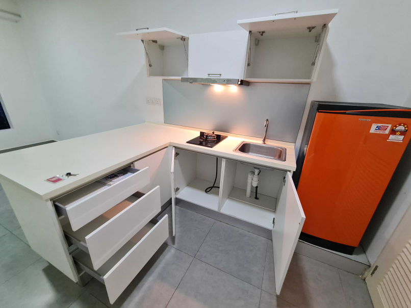 Kanvas Condo 480sf 1 ...