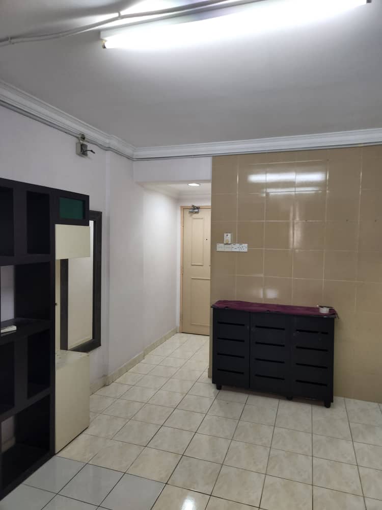 Sri Jati 1 969sf 3room 2parking Reno Fully Furnish - photo 4