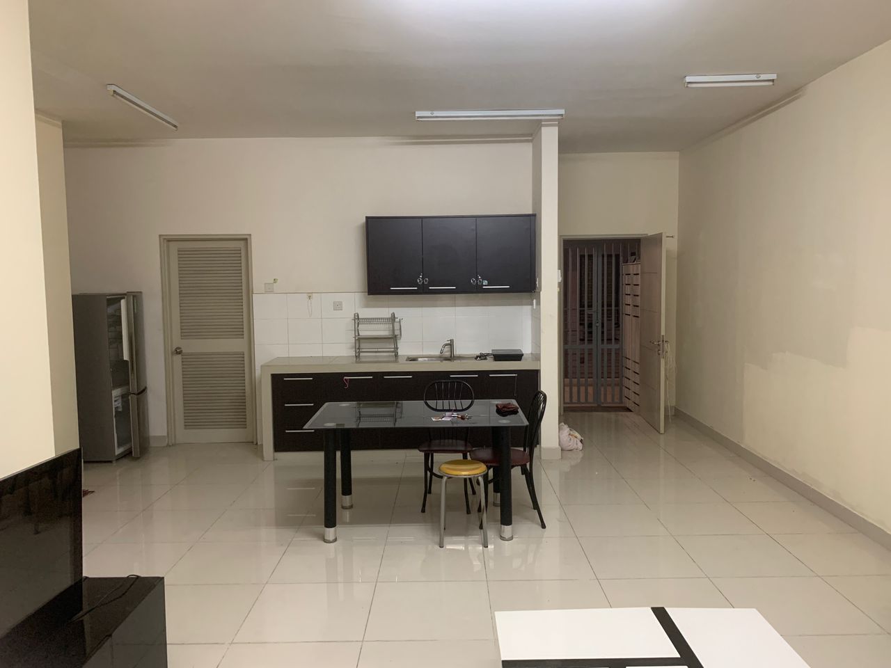 Puchong SetiaWalk Condo 850sf 2rooms Fully Furnish - photo 2
