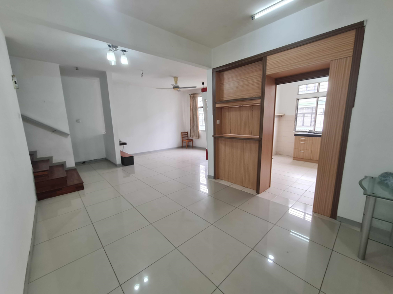 Park Villa Townhouse Freehold Upper Floor 1529sf 3 - photo 4