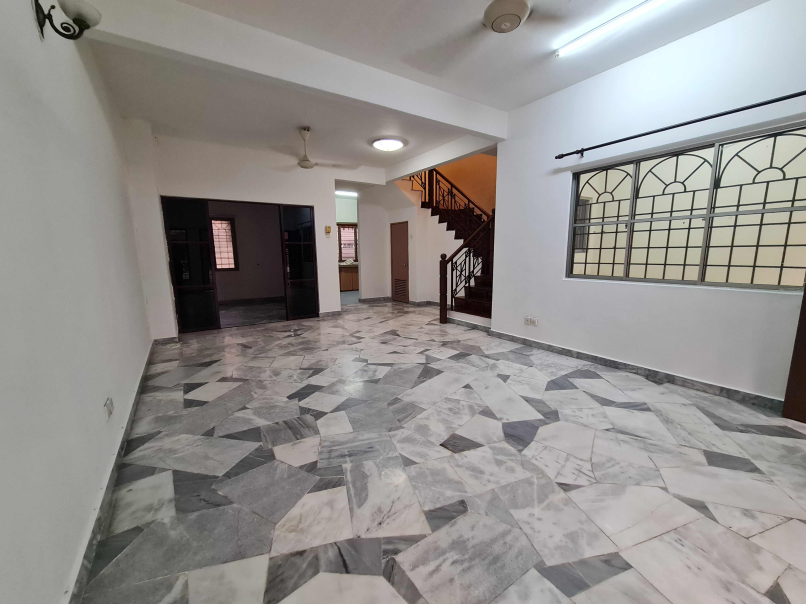 Subang 2 Storey Terrace House 22x75sf 4rooms Gated - photo 3