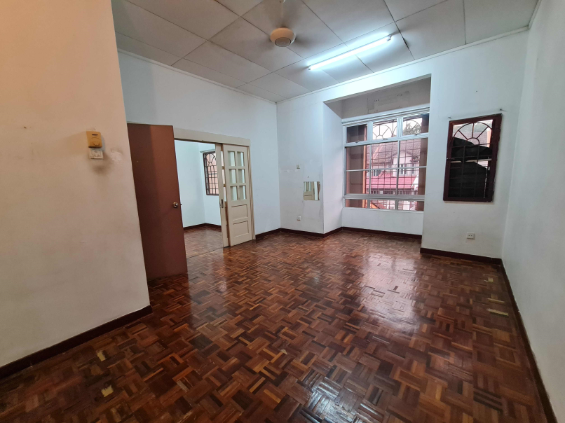Subang 2 Storey Terrace House 22x75sf 4rooms Gated - photo 10