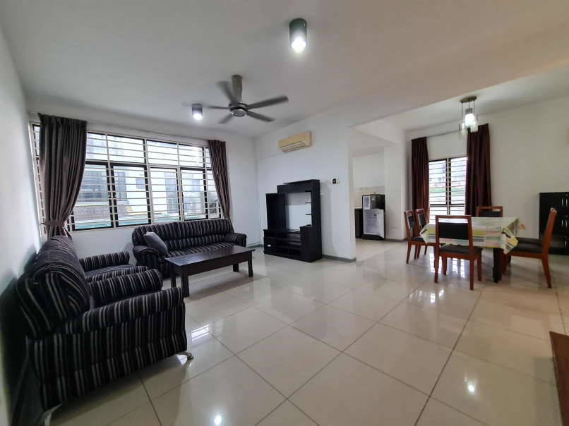 Bukit Puchong 25-Sty Townhouse Upper Floor 1560sf - photo 7