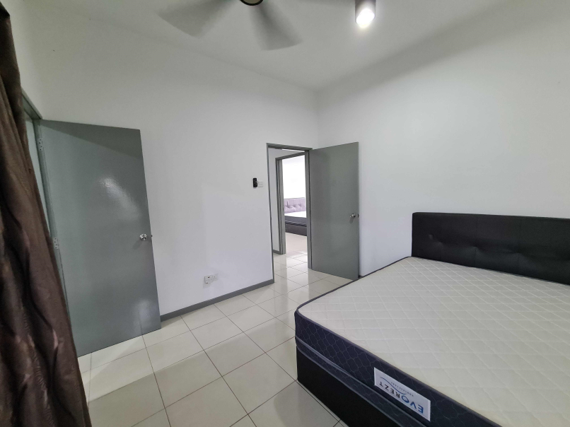 Bukit Puchong 25-Sty Townhouse Upper Floor 1560sf - photo 13