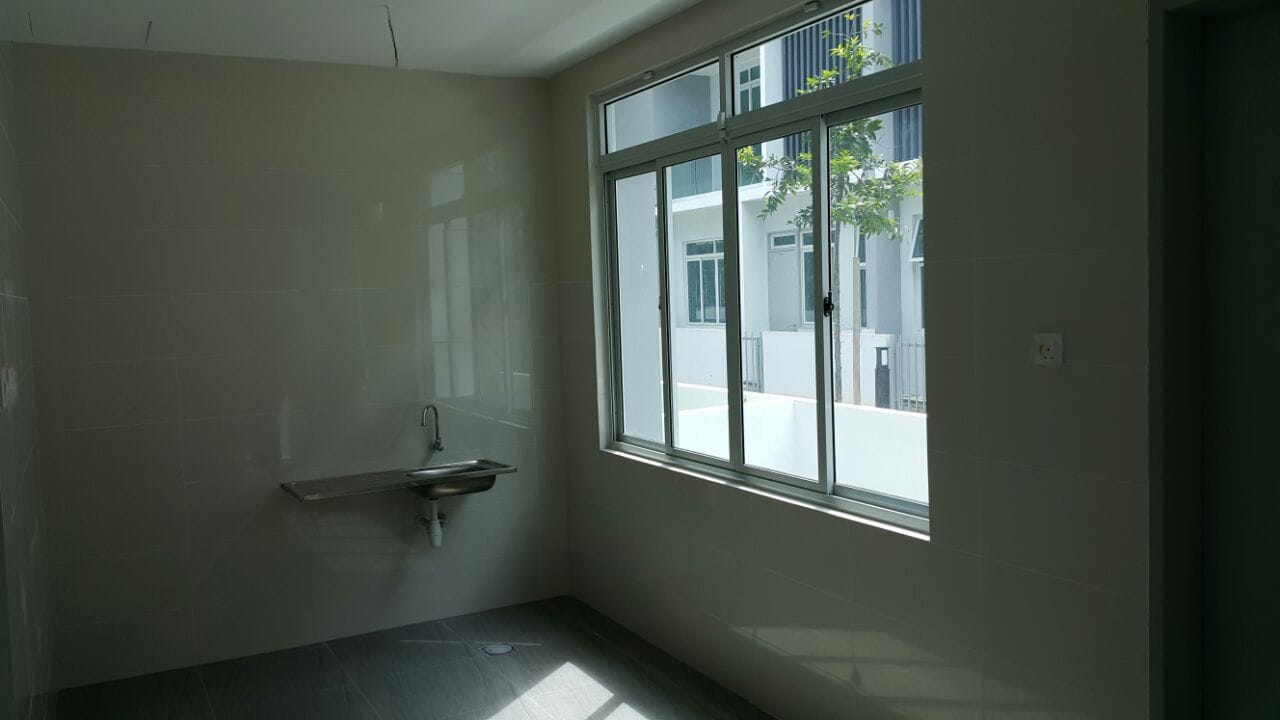 Puchong D Island 3-Sty House with Lift 4791sf 6roo - photo 4