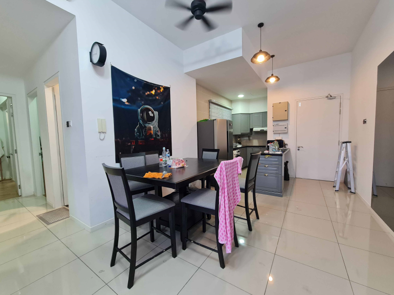 Waltz Residences 948 ...