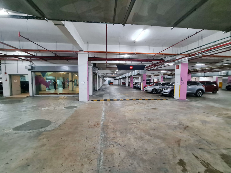 Star Avenue Shopping Mall Retail 660sf Corner Full - photo 11