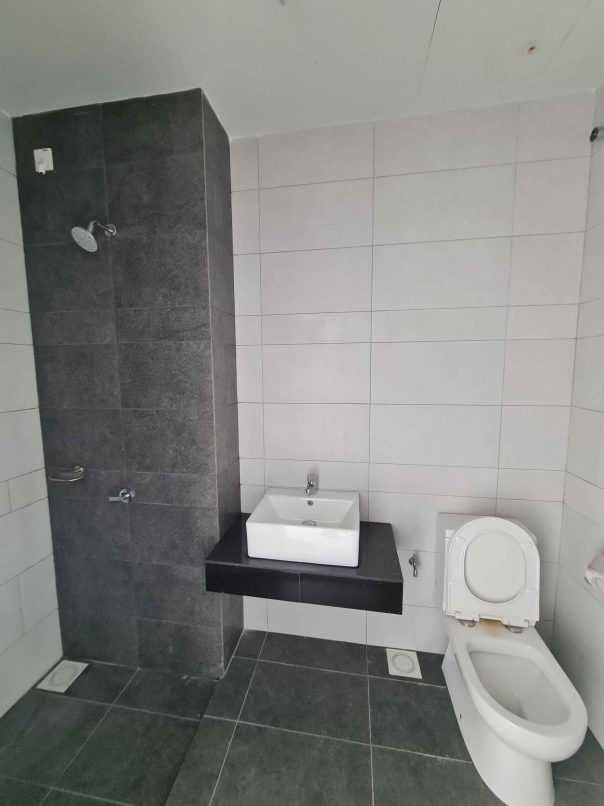 Amani Condo 883sf 3room 2bath 2car Brand New Banda - photo 12