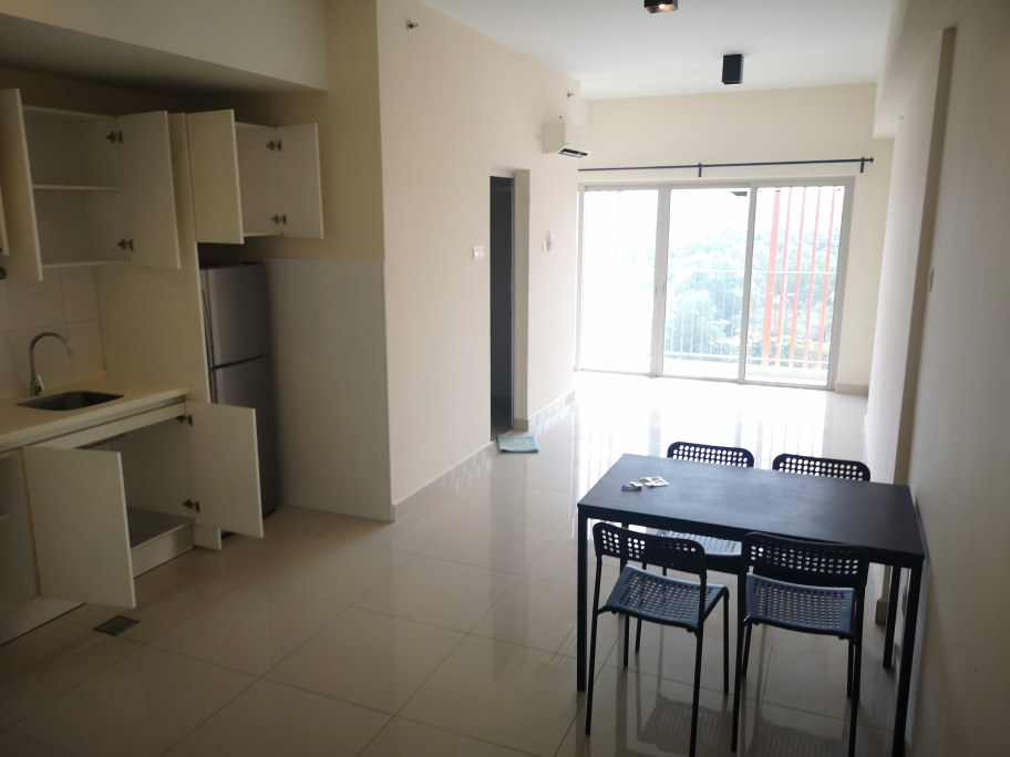 Suria Jelutong Condo 450sf Studio Semi Furnished B - photo 3