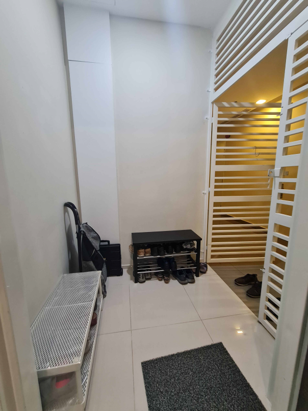 The Azure Residence 945sf 2room 2bath 2car Furnish - photo 6