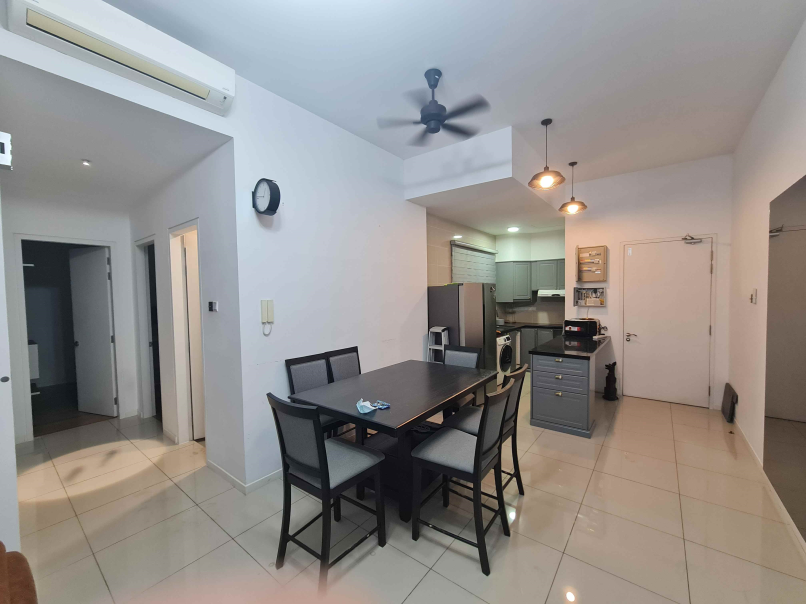 Waltz Residences 948sf 3rooms 2 parking Fully Furn - photo 2