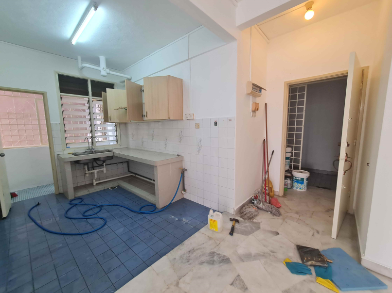 Subang Court 8 Apt 1033sf 3room 2bath Partly Furni - photo 4