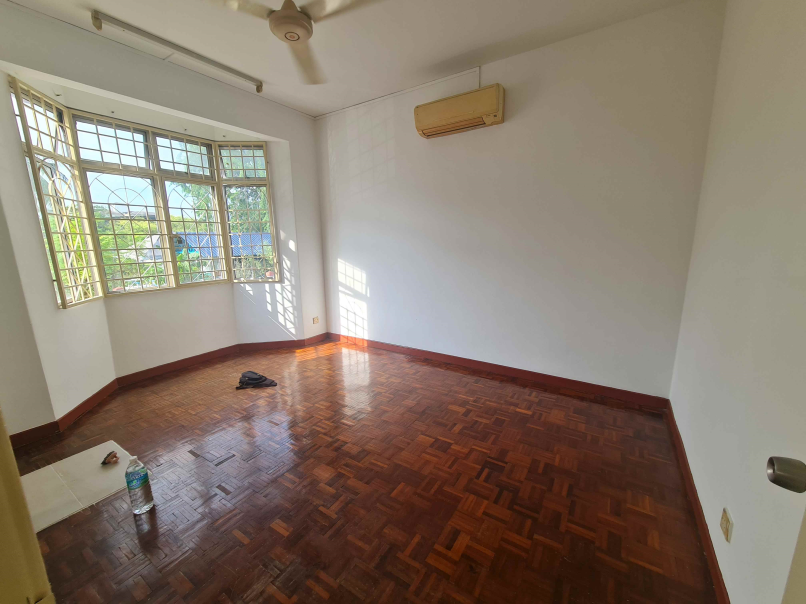 Subang Court 8 Apt 1033sf 3room 2bath Partly Furni - photo 9