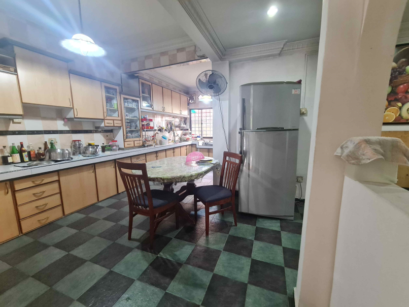 Puchong Jaya 2-Sty House 20x75sf Fully Extend Gate - photo 3