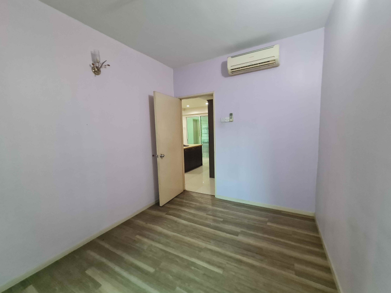 Sri Jati 2 Condo Freehold 1238sf 4room Reno Low Fl - photo 11