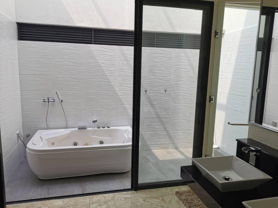 Puchong LakeEdge 25-Storey Semi-D 40x85sf Renovat - photo 7