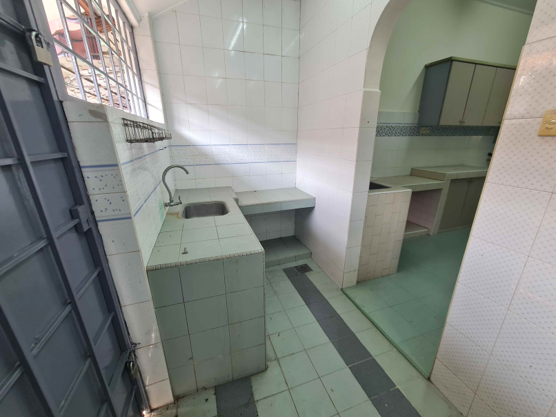 Puchong 1-Sty Terrace House 2830sf Taman Kinrara - photo 11