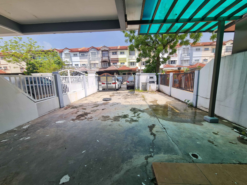 Taman Mutiara Puchong 25 Storey House 22x80sf Ext - photo 3