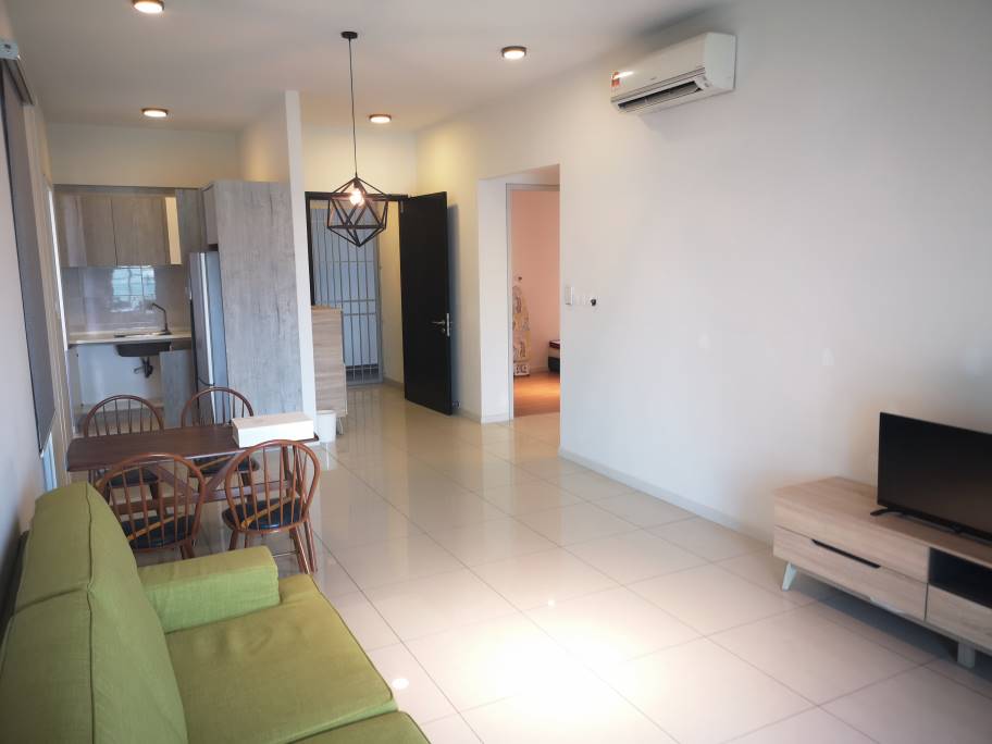 Geo Residence 945sf 2room 3bath 2car fully furnish - photo 3