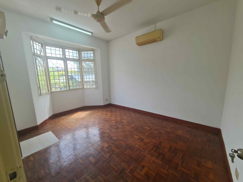 Subang Court 8 Apt 1033sf 3room 2bath Partly Furni - photo 8