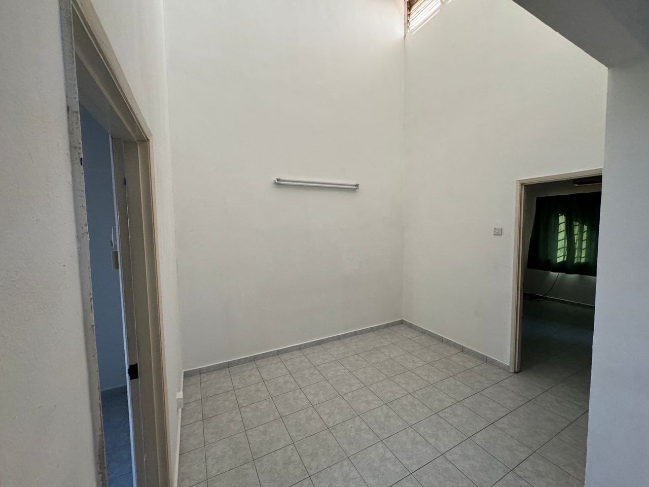 Puchong Jaya 2-Sty House 20x75sf Reno Just Refurbi - photo 13