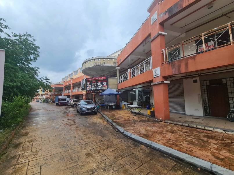 Plaza Jelutong Ground Floor Shop 474sf Basic Bukit - photo 7