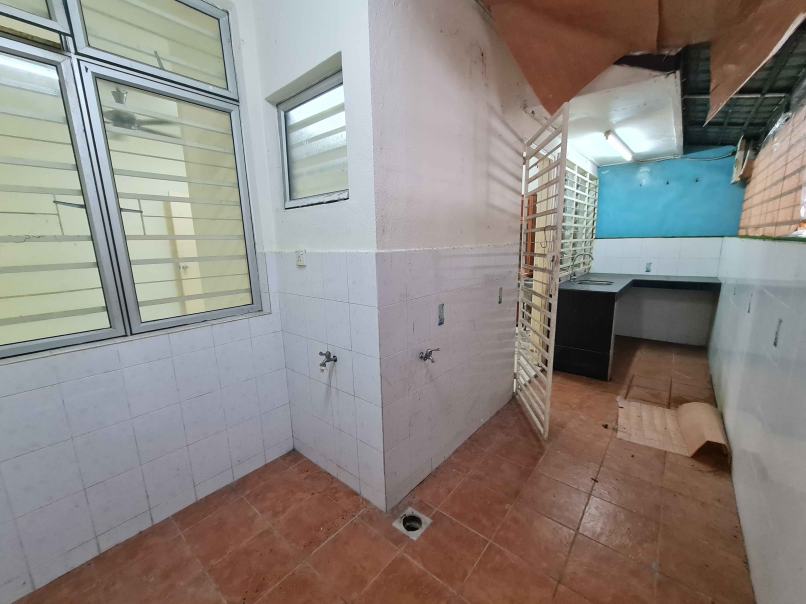 Taman Mutiara Puchong 25 Storey House 22x80sf Ext - photo 7