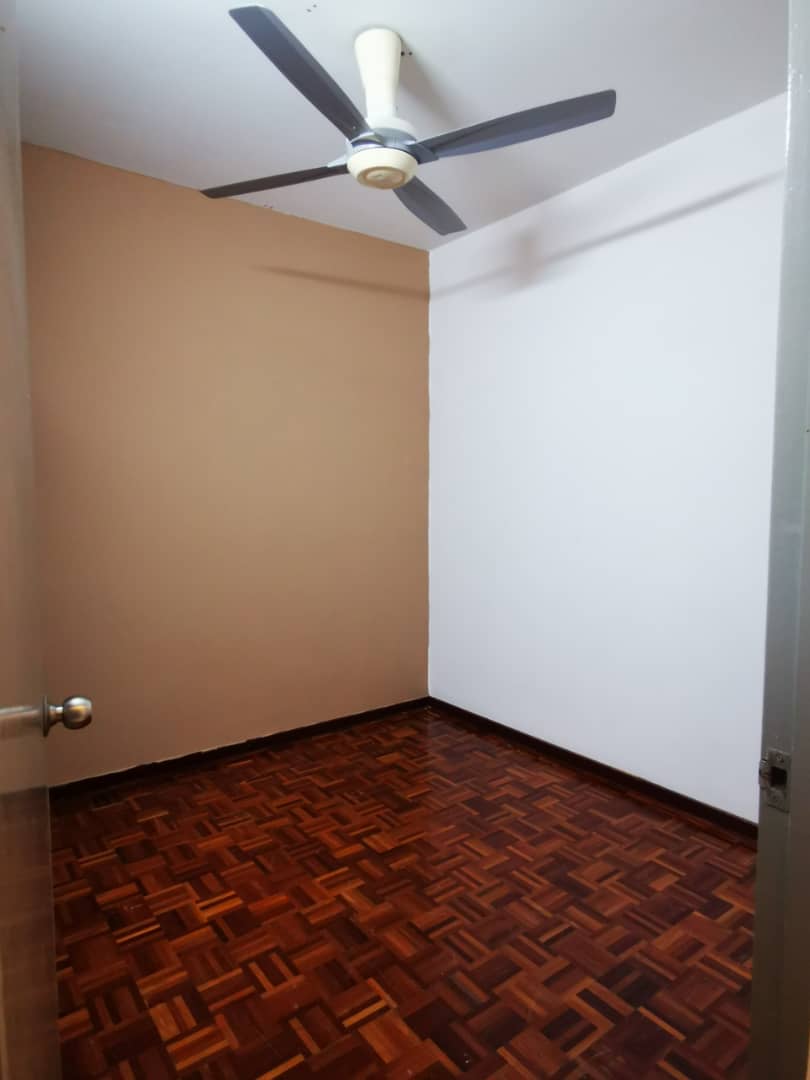 Saraka Apartment Freehold 900sf 3room 1car Reno Pu - photo 12