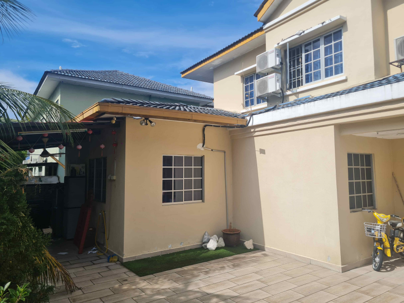 Bukit Puchong 2-Sty Corner House 3575sf Renovated - photo 3