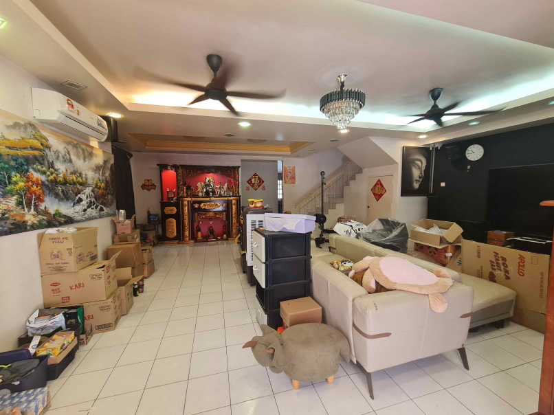 Bukit Puchong 2-Sty Corner House 3575sf Renovated - photo 4