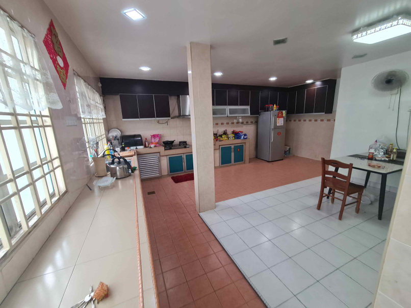 Bukit Puchong 2-Sty Corner House 3575sf Renovated - photo 7