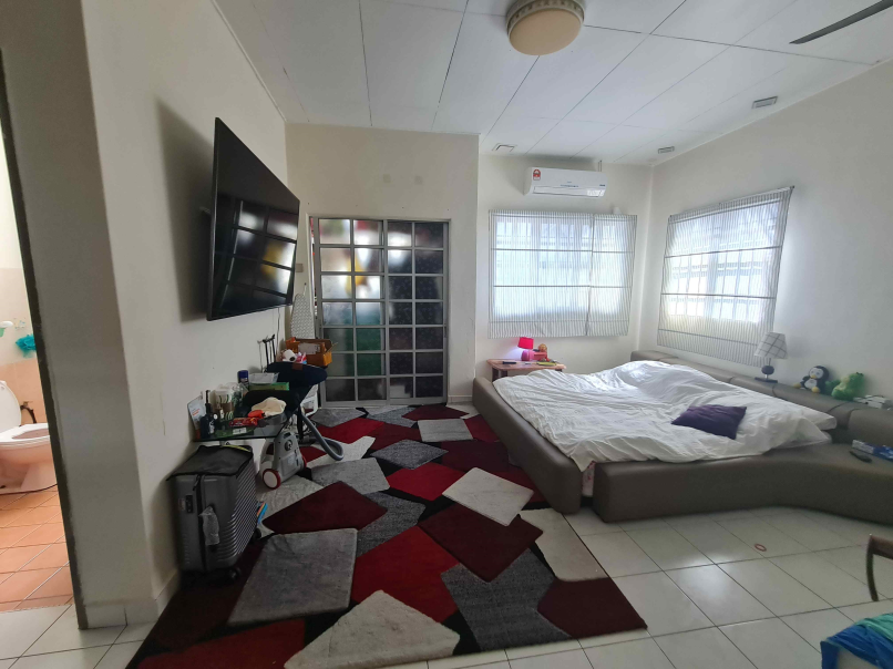 Bukit Puchong 2-Sty Corner House 3575sf Renovated - photo 13