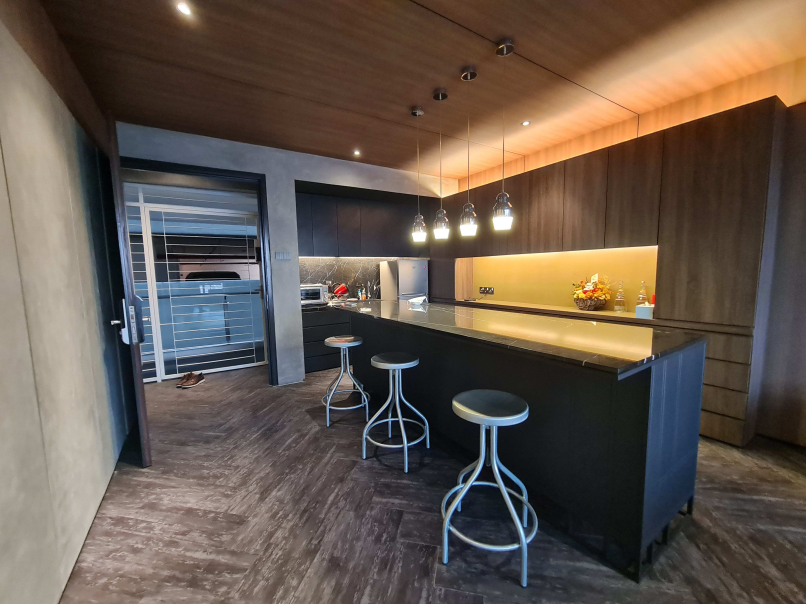 You One Condo 650sf Fully Reno Furnished 2parkin - photo 4