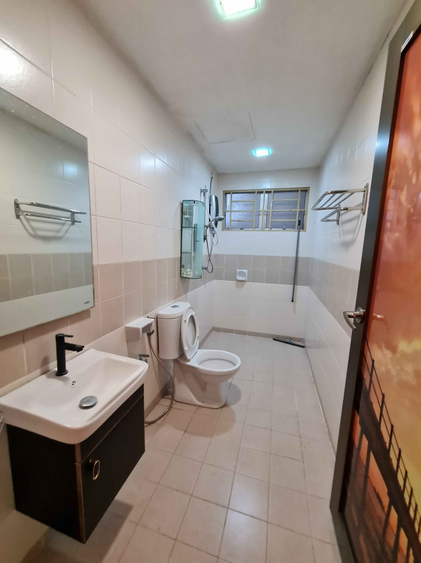 Kinrara Mas Condo 1091sf Fully Renovated Partly Fu - photo 12