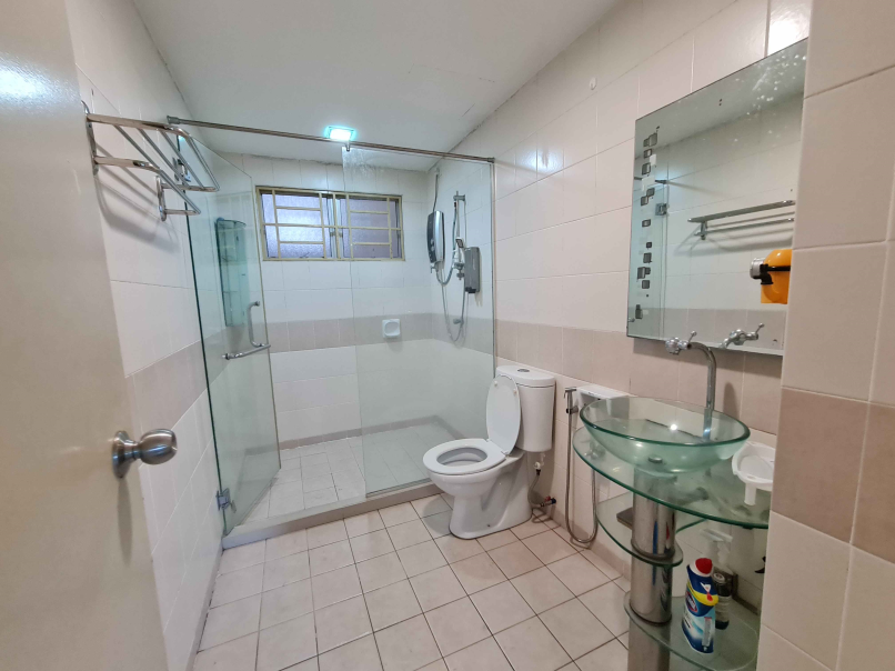 Kinrara Mas Condo 1091sf Fully Renovated Partly Fu - photo 13