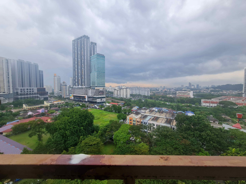 Sri Jati 2 Condo Freehold 1199sf 4room Reno High F - photo 12