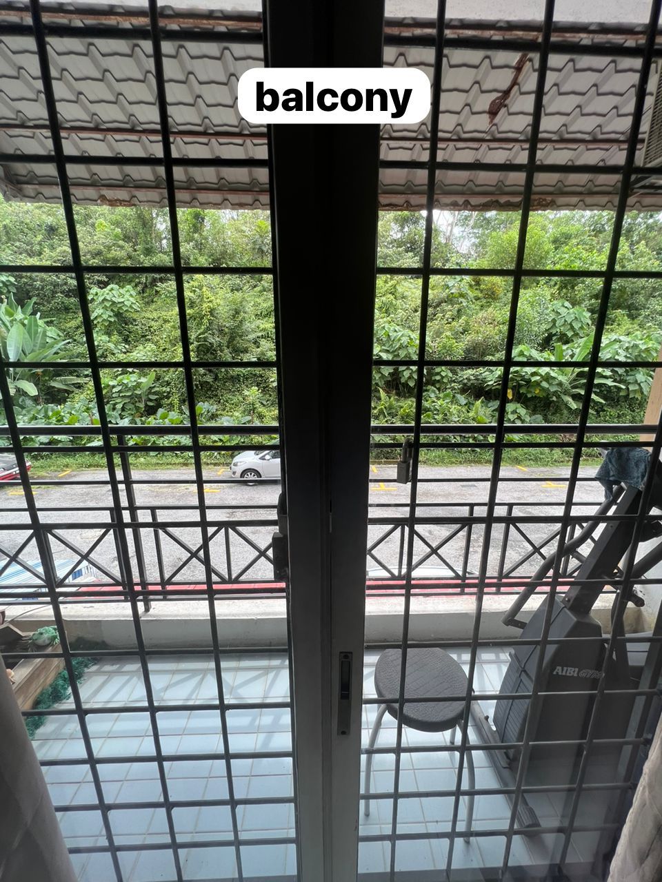Jasmine Cour Apt 925sf no lift 1st Floor Partly Fu - photo 3